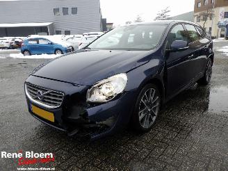 Volvo V-60 2.0 D3 picture 4