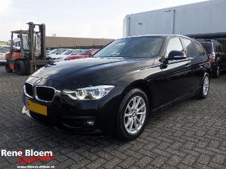 Schadeauto BMW 3-serie 318i 136pk Aut 2018/11