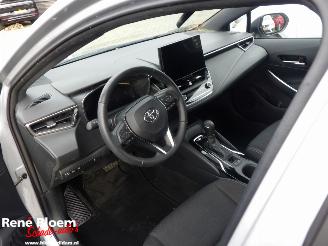 Toyota Corolla Hybrid 140 Active water damage! picture 13