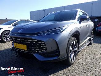 Schadeauto MG HS Hybrid+ 1.5 Luxury 143pk 2025/8