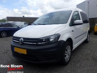 damaged passenger cars Volkswagen Caddy Maxi 2.0 TDI 102pk 5drs Rolstoelwagen 2019/2