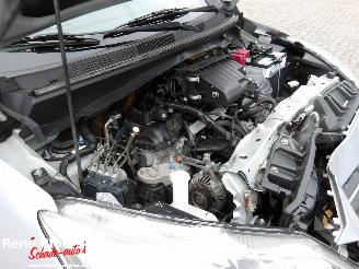 Mitsubishi Space-star 1.2 Connect picture 17