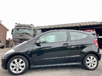 uszkodzony samochody osobowe Mercedes A-klasse 150 1.5i 95pk automaat Polar Star - nap - airco - cruise - lmv - mistlampen - licht + regensensor + dimmend spiegel 2006/10