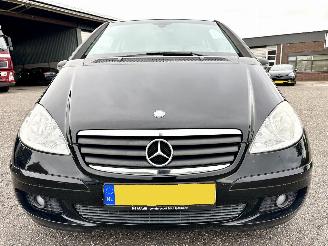 Mercedes A-klasse 150 1.5i 95pk automaat Polar Star - nap - airco - cruise - lmv - mistlampen - licht + regensensor + dimmend spiegel picture 3