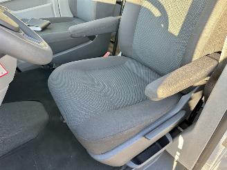 Volkswagen Transporter 2.0 TDI 102pk euro.6 L1/H1 Comfortline - nap - navi - pdc - airco - cruise control - licht + regensensor picture 14