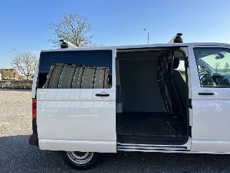 Volkswagen Transporter 2.0 TDI 102pk euro.6 L1/H1 Comfortline - nap - navi - pdc - airco - cruise control - licht + regensensor picture 9