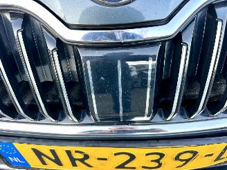 Skoda Superb Gereserveerd 1.6 TDI 120pk dsg aut + f1 Style Bus - pano - nap - xenon - rest bpm 1300 - keyless - front + side + line assist - elektr klep picture 98