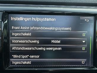 Skoda Superb Gereserveerd 1.6 TDI 120pk dsg aut + f1 Style Bus - pano - nap - xenon - rest bpm 1300 - keyless - front + side + line assist - elektr klep picture 17