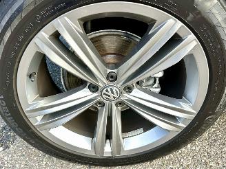 Volkswagen Tiguan 1.4 TSI 150pk aut + f1 R-Line - pano - nap - massage - trekh - front + line assist - dynaudio - virtual picture 75