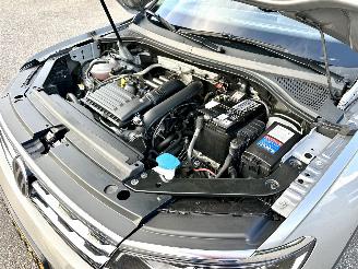 Volkswagen Tiguan 1.4 TSI 150pk aut + f1 R-Line - pano - nap - massage - trekh - front + line assist - dynaudio - virtual picture 110