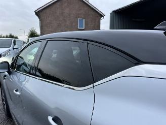 Renault Captur Gereserveerd 1.0 TCe Turbo 101pk Intens - nap - navi - camera - pdc v+a - keyless - virtual - front + line assist - sfeerverl picture 91