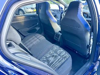Volkswagen Golf GTE 1.4T 225pk aut + f1 Plug-in hybr - pano - hud - virtual - keyless - stoel + stuurverw - iq - pdc v+a - sfeerverlichting picture 44