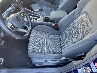 Volkswagen Golf GTE 1.4T 225pk aut + f1 Plug-in hybr - pano - hud - virtual - keyless - stoel + stuurverw - iq - pdc v+a - sfeerverlichting picture 32