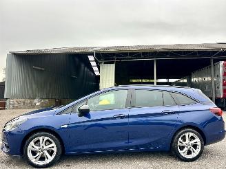 škoda osobní automobily Opel Astra sports tourer bus elegance 1.2T 131pk 6-bak - nap - navi - cam - bose - stoelverw v+a - stuurverw - keyless - front + line assist 2021/2