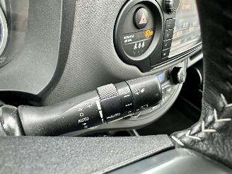 Toyota Yaris Gereserveerd 1.5 Hybrid 89pk automaat 5drs - nap - camera - clima - cruise - keyless entry + start - 2e eig - licht + regens picture 41