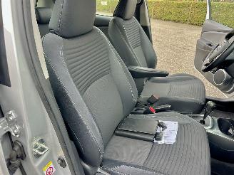 Toyota Yaris Gereserveerd 1.5 Hybrid 89pk automaat 5drs - nap - camera - clima - cruise - keyless entry + start - 2e eig - licht + regens picture 69