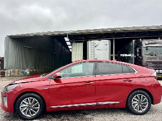 Coche accidentado Hyundai Ioniq Premium EV 38kWh 2019/12