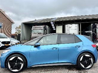 damaged passenger cars Volkswagen ID.3 Pro S Business 77kWh 2024/4