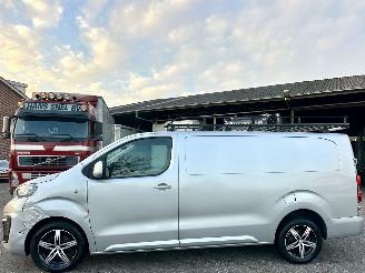 krockskadad bil bedrijf Peugeot Expert 231L 2.0 BlueHDI 120 Prem Pack extra lang - 3pers - nap - navi - pdc v+a - airco - cruise - trekh 2018/4