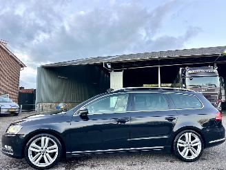 Schadeauto Volkswagen Passat 2.0 TDI 140pk aut + f1 Highl Exe Edition - pano - dvd in hoofdsteunen 2013/3