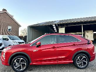 Schadeauto Mitsubishi Eclipse Cross 2.4 PHEV aut + f1 AWD Instyle - nap - pano - hud - leer - stuur + stoelverw v+a - 360cam - front + line + side assist 2023/7