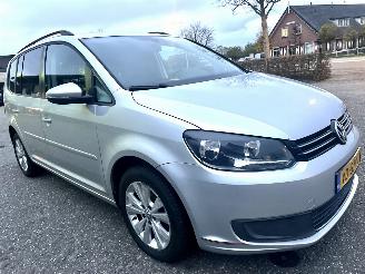 Volkswagen Touran VAN 1.6 TDI 105pk 7-Traps dsg aut Comf - nap - clima - cruise - trekh - lmv - privacy glass - luxe uitvoering picture 4