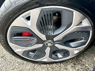 Skoda Octavia RS 2.0 TSI 265pk Aut + F1 Combi - pano - crystal light - front + line + side assist - virtual - 19 inch - keyless picture 124