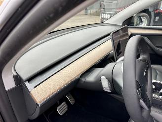 Tesla Model Y Gereserveerd long range 75kwh aut - pano - leer - carbon - 360cam - stoelverw v+a - multimedia achter picture 38