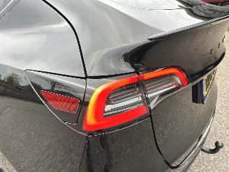 Tesla Model Y Gereserveerd long range 75kwh aut - pano - leer - carbon - 360cam - stoelverw v+a - multimedia achter picture 91