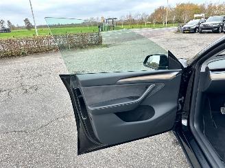 Tesla Model Y Gereserveerd long range 75kwh aut - pano - leer - carbon - 360cam - stoelverw v+a - multimedia achter picture 43