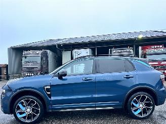 Vaurioauto  passenger cars Lynk & Co 01 1.5 Plug-In Hybrid 7-Traps aut - pano - navi - 360cam - stoelverw - 20inch - Infinity - pdc v+a 2022/8