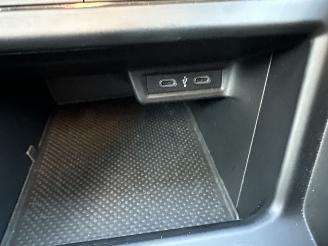 Volkswagen Polo 1.0 TSI 95pk Life 5drs - 76dkm nap - front + line assist - acc - pdc v+a - airco - cruise contr - lmv picture 41