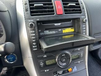 Toyota Auris 1.8 Full Hybrid 123pk aut Executive - nap - navi - camera - keyless entry + start - lmv + 4x goede banden picture 15