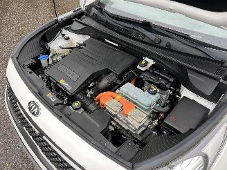 Kia Niro 1.6 GDi Hybrid ExecutiveLine - 77dkm nap - navi - camera - trekh - pdc - half leer - line assist picture 13