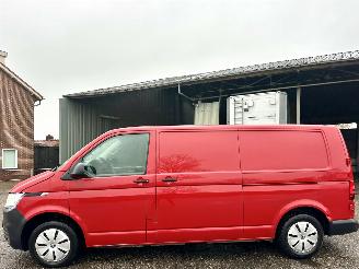 skadebil bedrijf Volkswagen Transporter 2.0 TDI 150pk 6-bak L2 Lang - 2x schuifdeur - nap - camera - navi - airco - cruise - pdc - trekh - facelift 2021/7