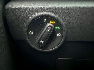 Volkswagen T-Roc 1.5 TSI 150pk 7-Traps aut Life - 7dkm nap - navi - cam - virtual - front + line + park assist - keyless picture 29