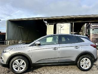 skadebil auto Opel Grandland X 1.2 Turbo Online Edition 2018/9