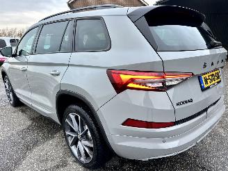 Skoda Kodiaq 1.5 TSI 150pk 7-traps aut Sportline - nap - nardo grey - keyless - virtual - sfeerverl - stuurverw - cam - memory picture 7