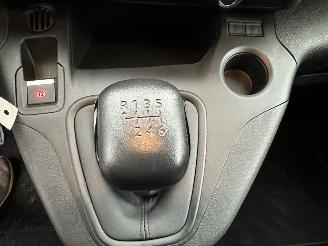 Citroën Berlingo 1.5 BlueHDI 99pk 6-bak euro6 Club - nap - airco - cruise - pdc - carplay - schuif + klapdeuren picture 22