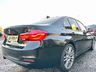 BMW 3-serie 330e 245pk 8-traps aut + f1 high exe - 112dkm nap - harman  - stuur + stoelverw v+a - 360cam - head up - elektr rollo picture 5