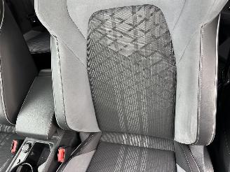 Volkswagen Golf 1.5 eTSI aut + f1 162pk R-Line - pano - hud - keyless - virtual - front + line + side + park assist picture 53