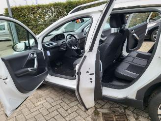 Vaurioauto  passenger cars Volkswagen ID.3 id3,id4,id5 en aanverwante electrische auto,s van vw en audi 2019/1