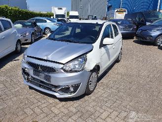 uszkodzony samochody osobowe Mitsubishi Space-star space star 1.0 2019/1