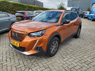  Peugeot 2008 Peugeot e-2008 EV Style 50 kWh rijdbaar rijbereik 335 km nieuwprijs  € 40000 2023/7