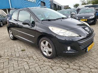  Peugeot 207 Peugeot 207 1.6 VTi Première 2e eigenaar 2010/4