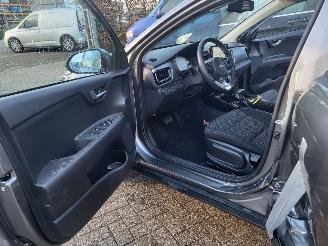 Kia Stonic HYBRIDE AUTOM Kia STONIC 1.0 T-GDi MHEV DynamicPlusLine picture 23