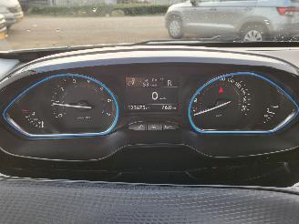 Peugeot 2008 AUTOMAAT  1.6 VTi  Allure leer,pann,navi, rijdbaar picture 19