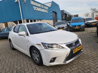 Schadeauto Lexus Ct Lexus CT 200h 25th edition rijdbaar 2015/12