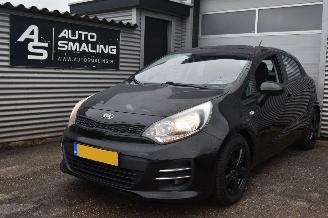 skadebil auto Kia Rio 1.2 CVVT Comfortline 86Pk *Airco 2016/1