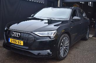 skadebil auto Audi E-tron 55 Quattro 95kwh Business Edition  408Pk 3FASE *Navi/Clima/Leder/Camera/Stoelverwarming 2020/11
